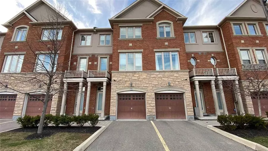 5710 Long Valley RD #13, Mississauga, ON L5M 0M1