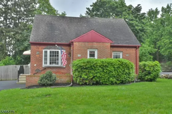 North Haledon Boro, NJ 07508,62 Overlook Ave