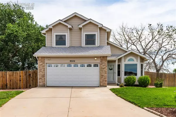 9332 Chieftan DR, Colorado Springs, CO 80925