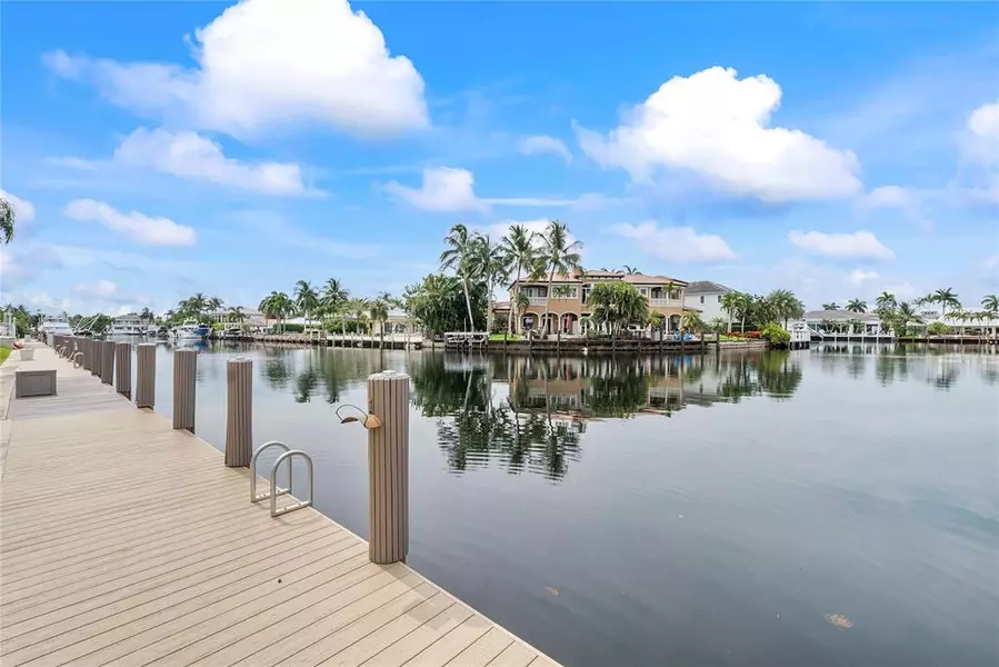 2330 NE 36th St #6, Lighthouse Point, FL 33064