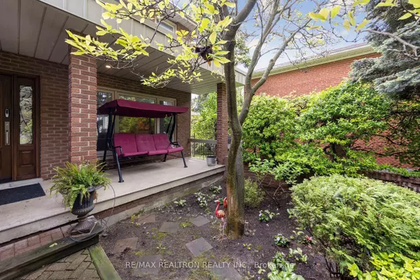 Toronto C06, ON M3H 2Y1,167 Faywood BLVD
