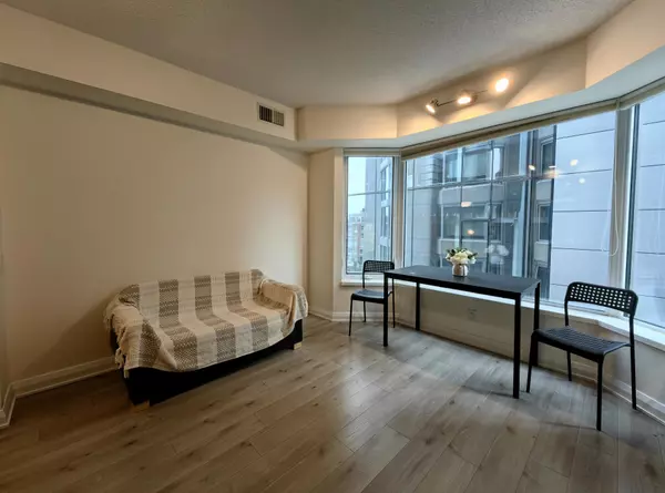 Toronto C02, ON M5R 0B4,155 Yorkville AVE #605