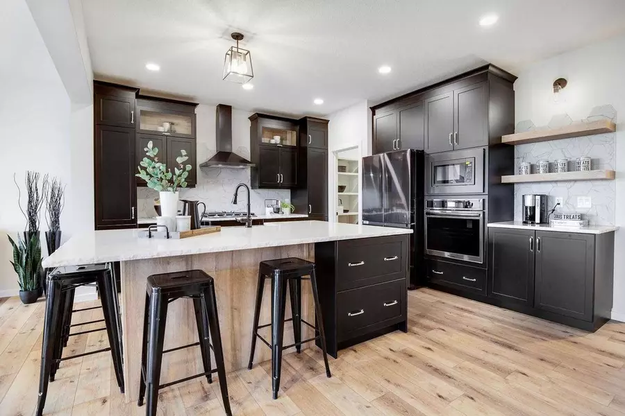 59 Versant WAY SW, Calgary, AB T2Y 0Y9