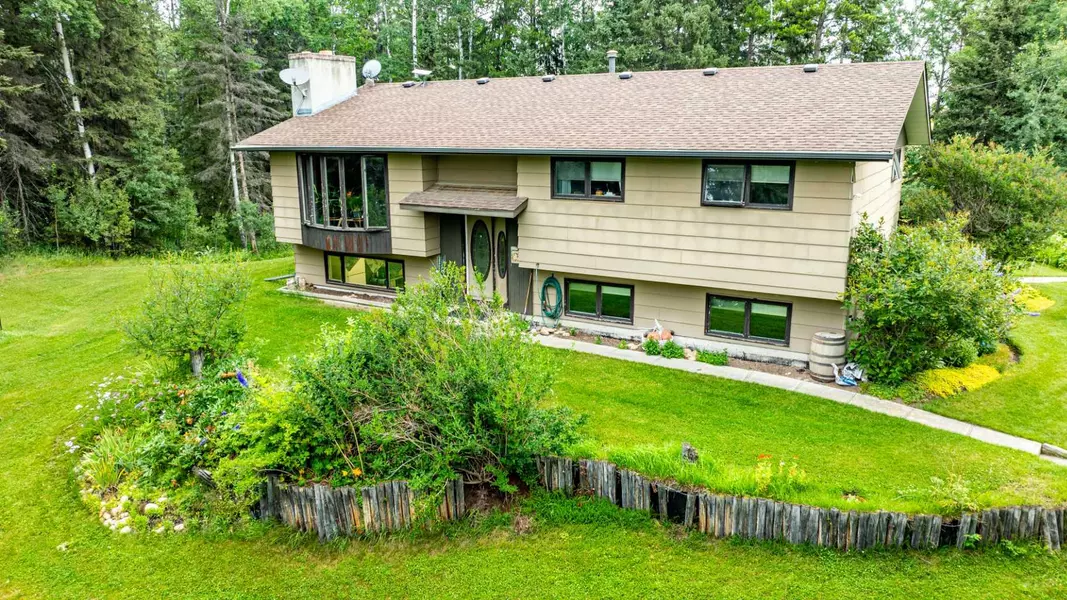 11 PARADISE TRL, Rural Clearwater County, AB T4T 1A2