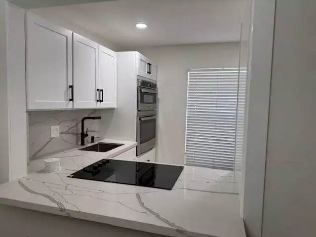 Tamarac, FL 33319,6051 NW 61st Ave #205
