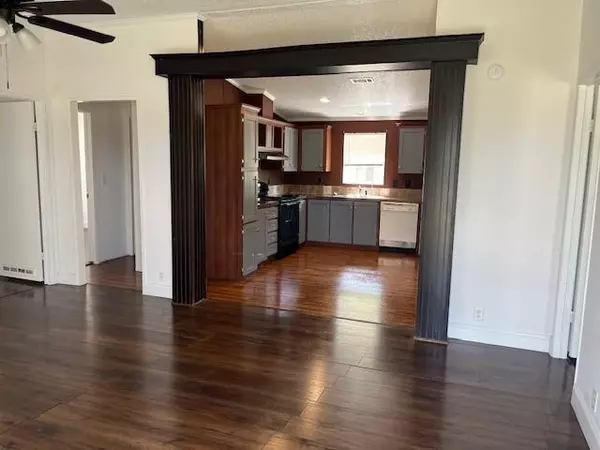 Krum, TX 76249,9057 W Odneal Road
