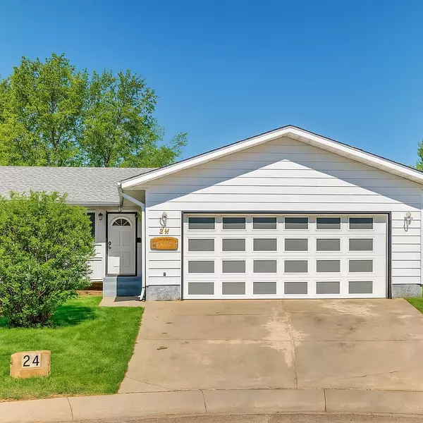 24 Goard Close, Red Deer, AB T4P 2M2