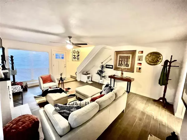 Carrollton, TX 75006,2640 Via Valencia