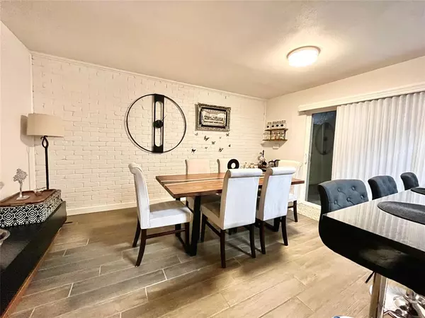 Carrollton, TX 75006,2640 Via Valencia