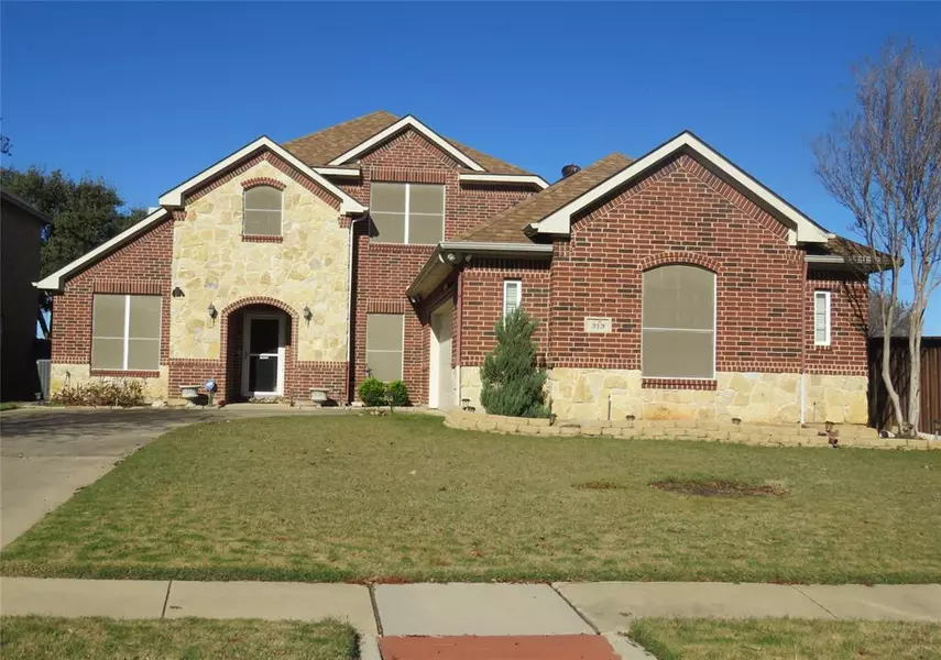 313 Hidden Lake Court, Burleson, TX 76028