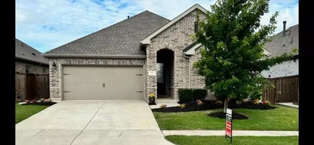 3909 Primrose Drive, Aubrey, TX 76227