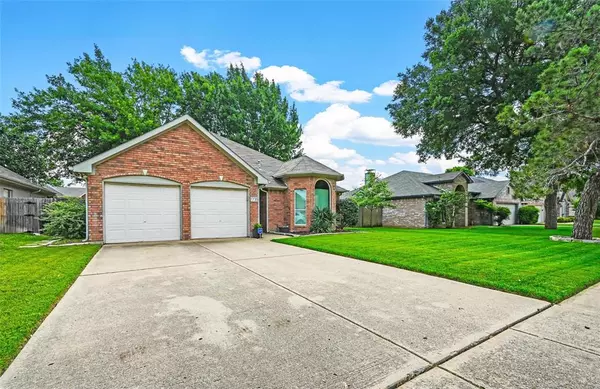 Grapevine, TX 76051,1735 Parkwood Drive
