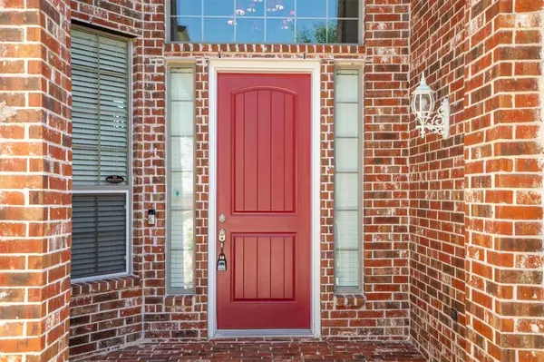 Prosper, TX 75078,210 Chapel Hill Drive