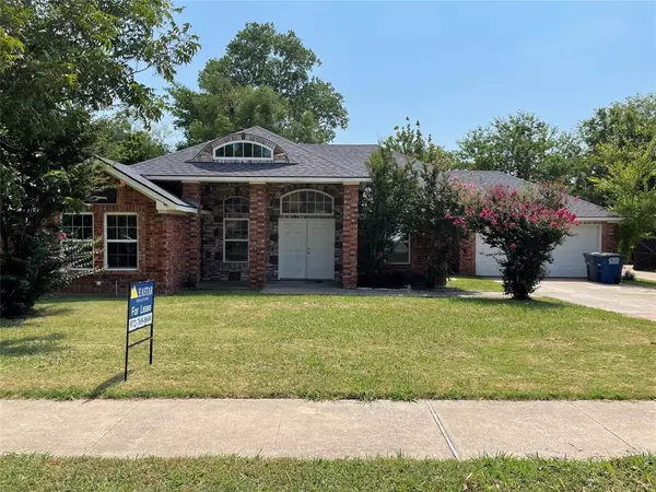 208 Douglas Drive, Wylie, TX 75098