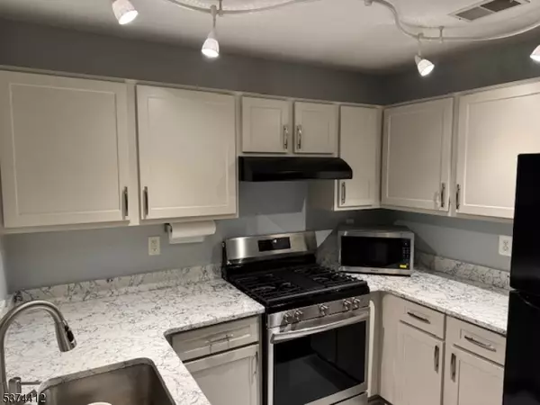 Roxbury Twp., NJ 07852,64 Pasture Ct #64
