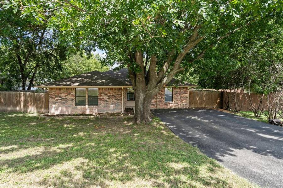 17 Coronado Trail, Weatherford, TX 76087