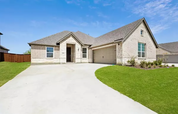 769 Brozgold Avenue, Midlothian, TX 76065