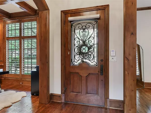 Plano, TX 75093,5908 Burgandy Street