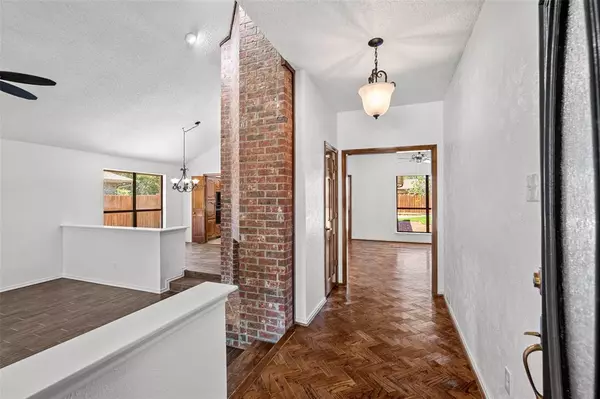 Coppell, TX 75019,424 Cozby Avenue