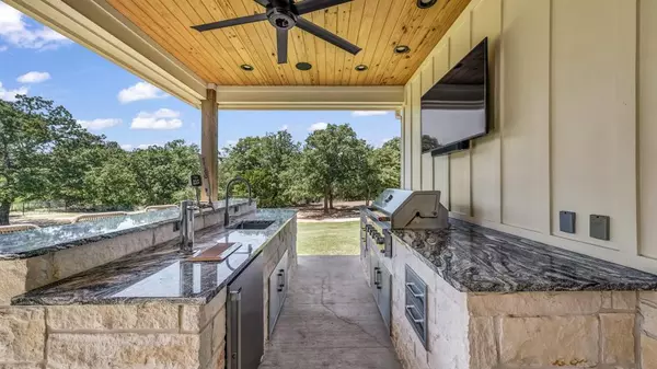 Weatherford, TX 76088,612 Latigo Court