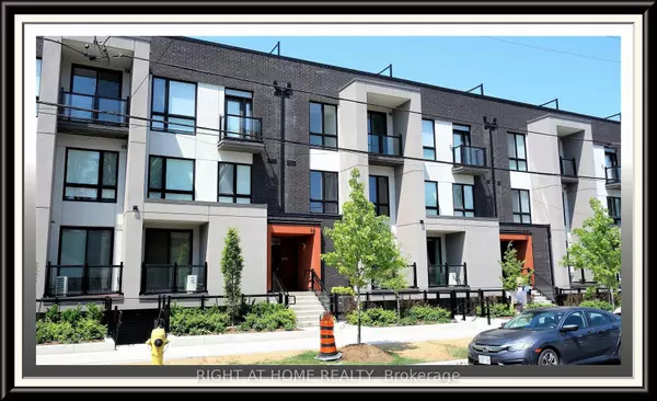 14 Marquette AVE #5, Toronto C04, ON M6A 0E1