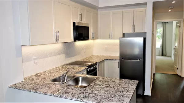 Toronto C04, ON M6A 0E1,14 Marquette AVE #5