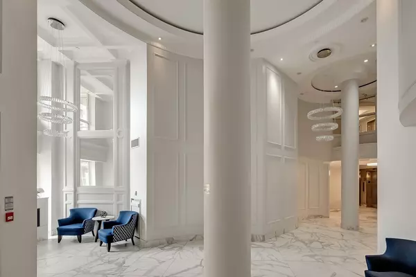 Oakville, ON L6J 7W2,40 Old Mill RD #602