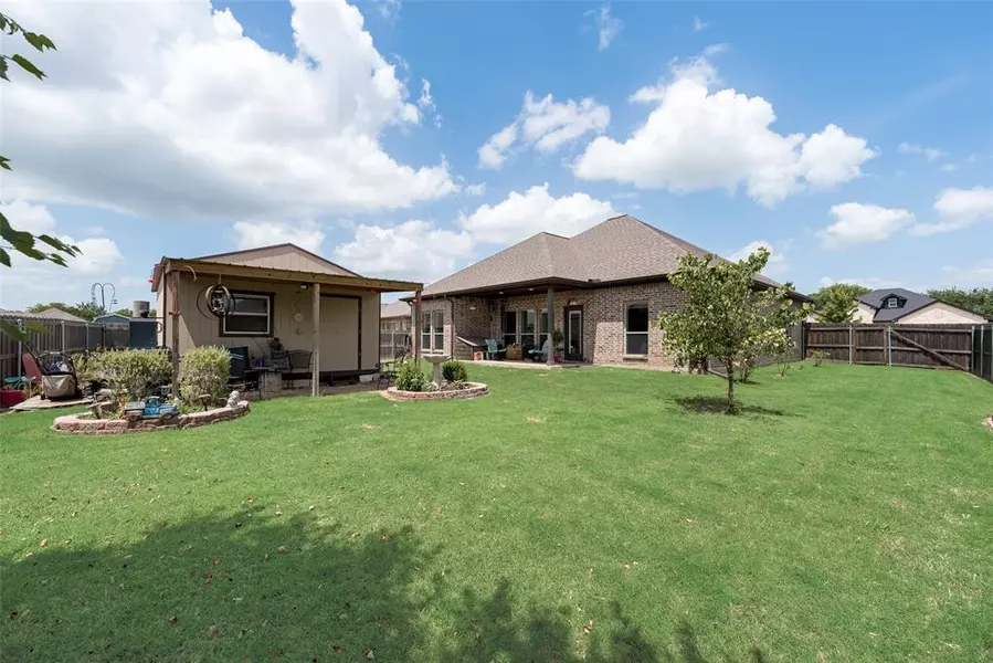 2112 Cole Street, Mabank, TX 75147