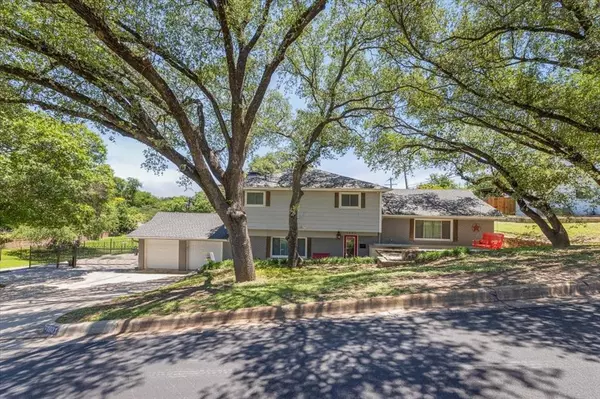 Fort Worth, TX 76116,1801 E Dakar Road