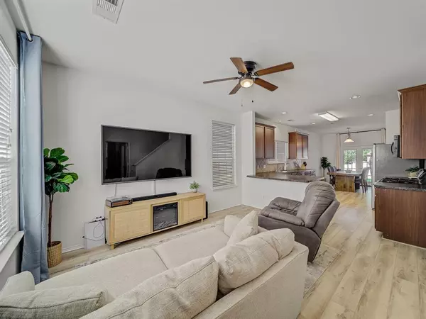 2021 Prospect Lane, Providence Village, TX 76227