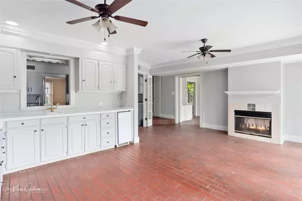 Shreveport, LA 71104,517 Ratcliff Street