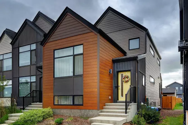 20552 Main ST SE, Calgary, AB T3M 3G2
