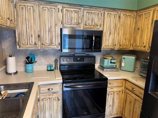 14800 Enterprise Drive #23D, Farmers Branch, TX 75234