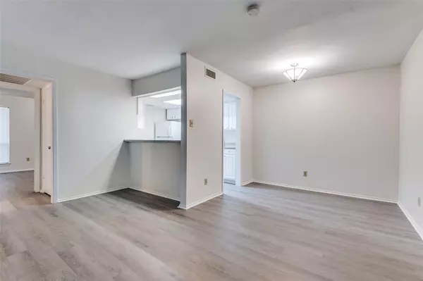 Dallas, TX 75244,12816 Midway Road #1063
