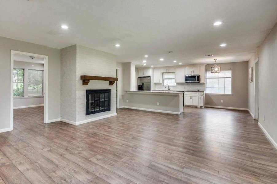 7274 Yolanda Drive, Fort Worth, TX 76112