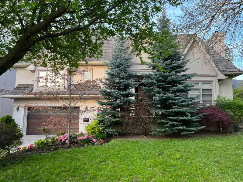 43 Fenn AVE, Toronto C12, ON M2L 1M7