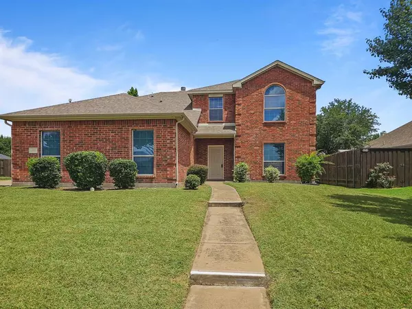 211 Troy Lane, Red Oak, TX 75154