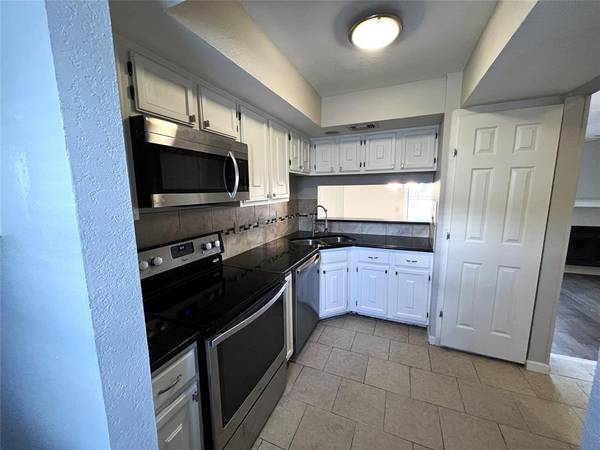3635 Garden Brook Drive #20400, Farmers Branch, TX 75234