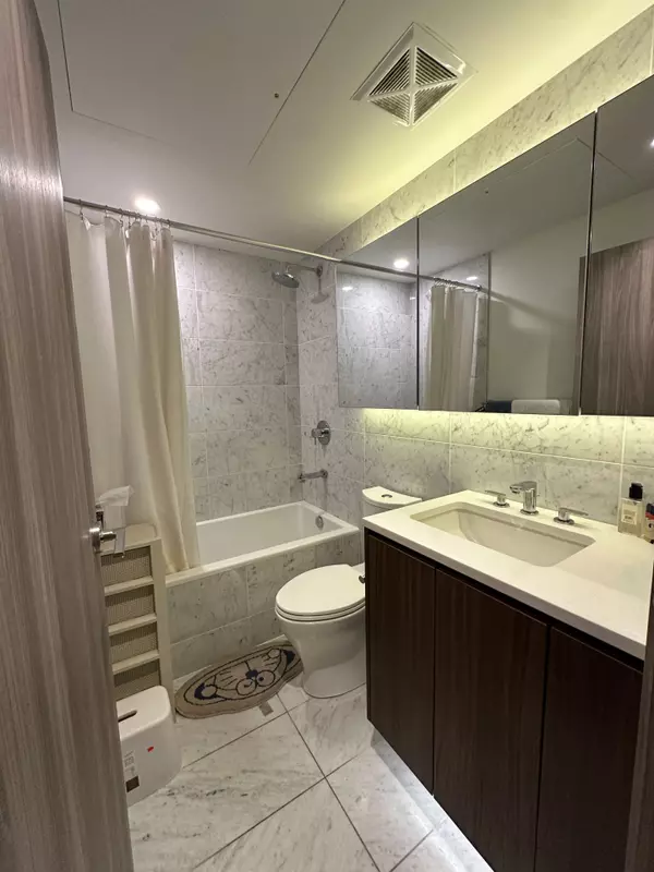 Toronto C15, ON M5K 0H2,95 Mcmahon DR #2101