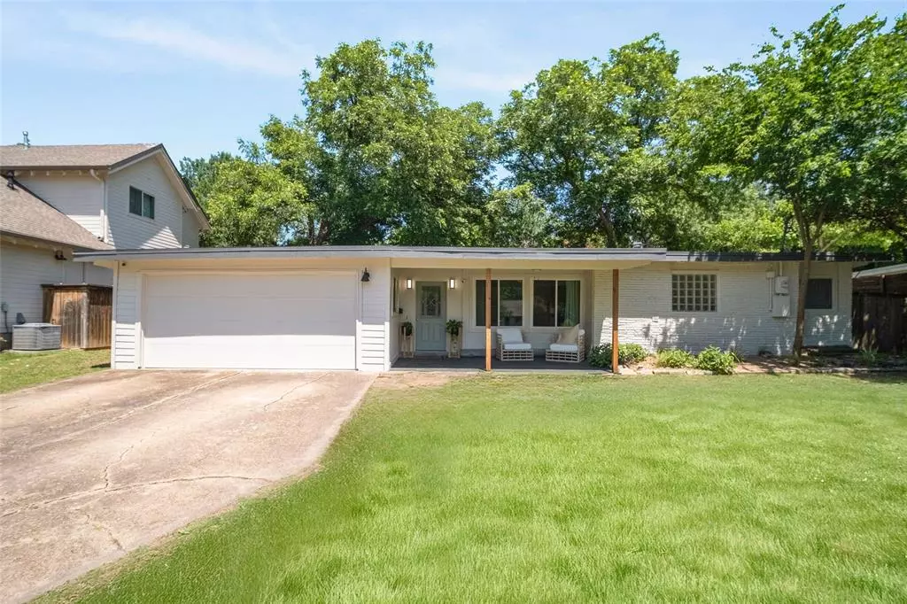 Dallas, TX 75238,8742 Mediterranean Drive