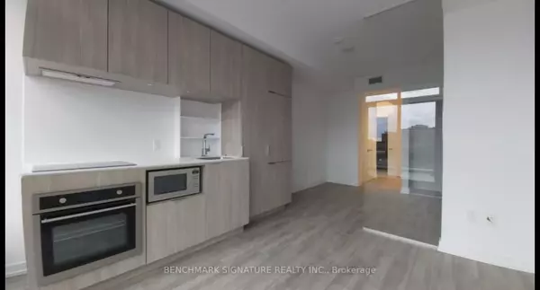Toronto C08, ON M5B 0B8,77 Shuter ST #809