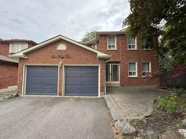 144 Lyndhurst DR, Markham, ON L3T 6R4