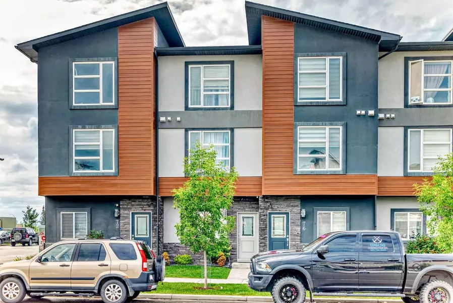 74 skyview Link NE, Calgary, AB T3N 1N6