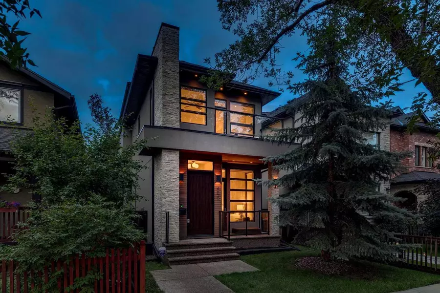 450 13 ST Northwest, Calgary, AB T2N 1Z2