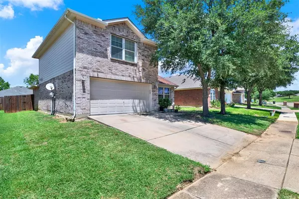 Dallas, TX 75249,5722 Firethorn Drive