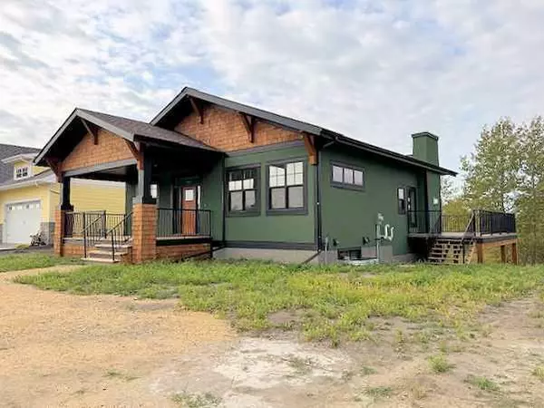 Rural Ponoka County, AB T4L 2N3,797 Springside Close