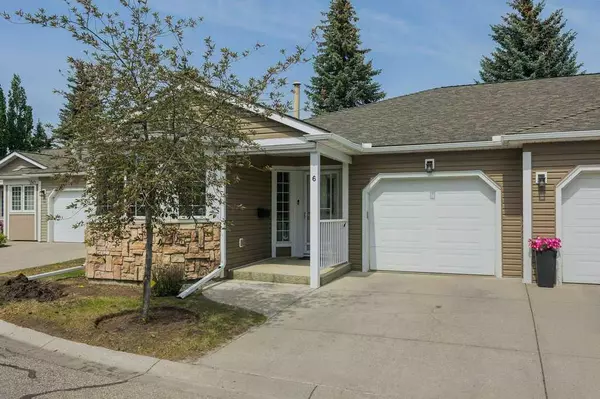 6 Douglasbank GDNS Southeast, Calgary, AB T2Z 2C9