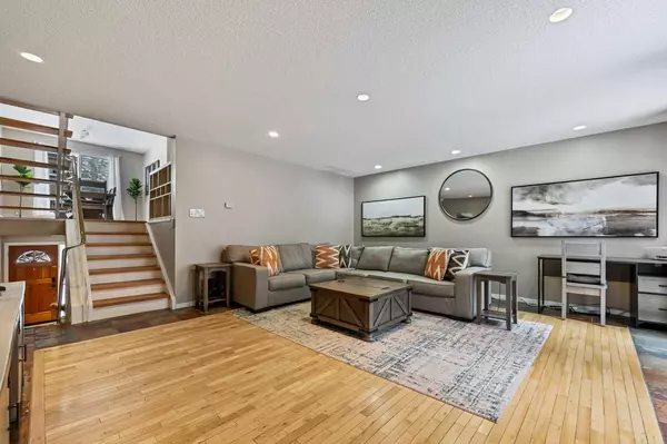 3130 66 AVE SW #610, Calgary, AB T3E 5K8