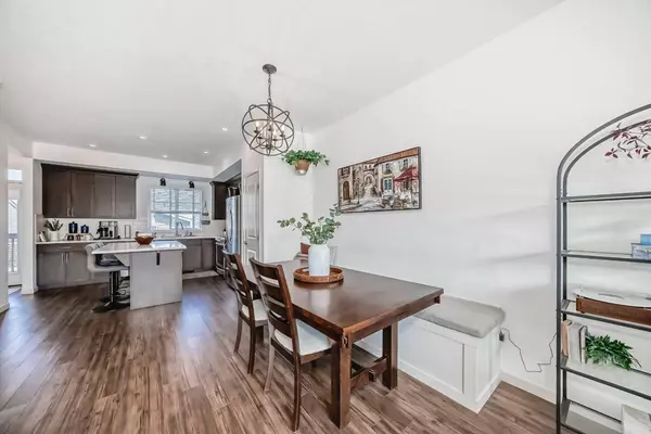 Calgary, AB T2X 1T8,59 Wolf Hollow WAY SE
