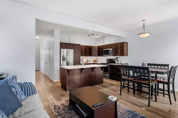 Airdrie, AB T4B 0B5,620 Luxstone LNDG SW #201